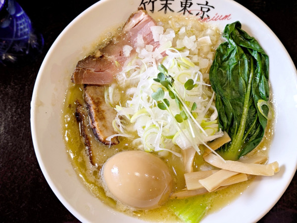 「味玉竹末塩そば」@竹末東京プレミアムの写真