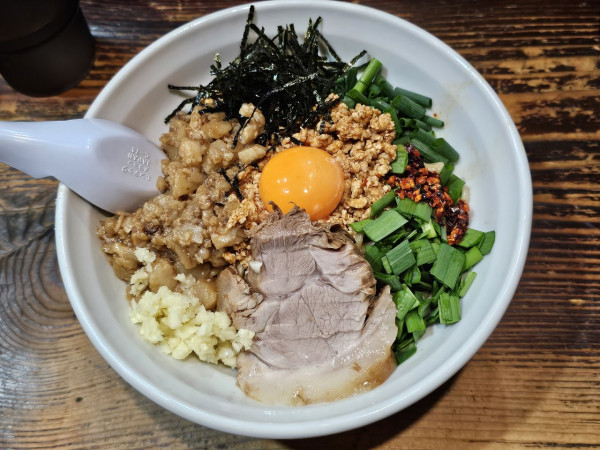 「【限定】台湾まぜそば　ニンニクアブラ　1200円」@夢を語れ青森の写真