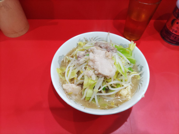 「小ラーメン(半分)」@ラーメン二郎 朝倉街道駅前店の写真