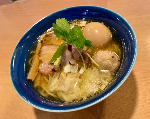 「特撰志那そば(しお)」@支那蕎麦屋 藤花の写真