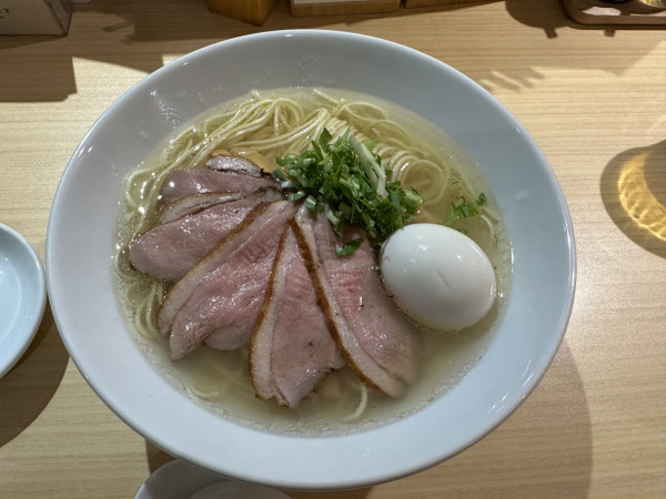 「塩鴨そば（並盛・140g）1,200円」@支那そば まるこうの写真