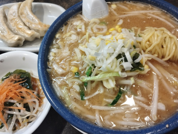 「麺国セット 味噌ラーメン＋餃子＋サラダ(850)」@麺’s 共和国の写真