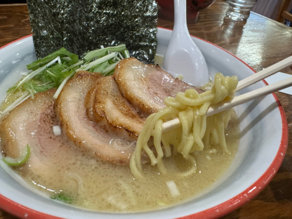「とんこつ塩　ゆずこしょう入り 塩チャーシュー1450円」@ぼのぼのの写真