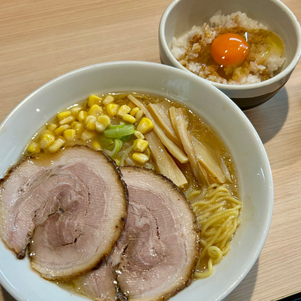 「みそらあめん＋玉子かけご飯」@旭川らあめん やまるの写真
