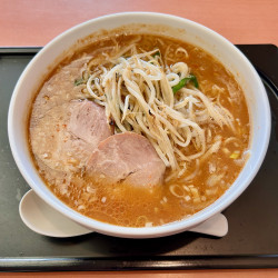 【期間限定】飯田商店監修「味噌らぁ麺〜五重の味噌〜」(1419円)