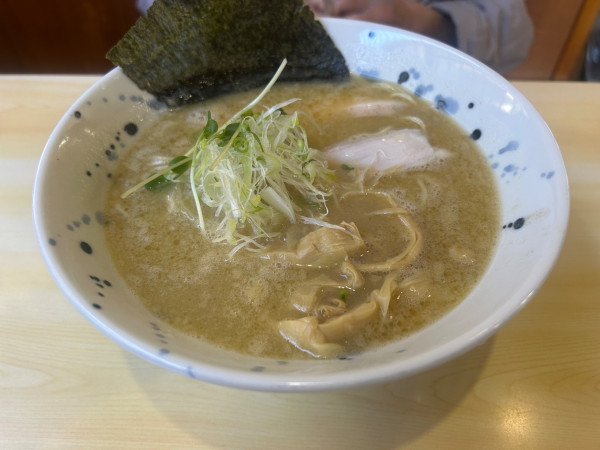 「とりそば（鶏白湯ラーメン）」@麺屋三井の写真