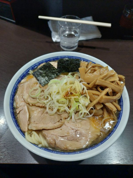 「塩ラーメン中盛+メンチャー」@中華そば べんてんの写真