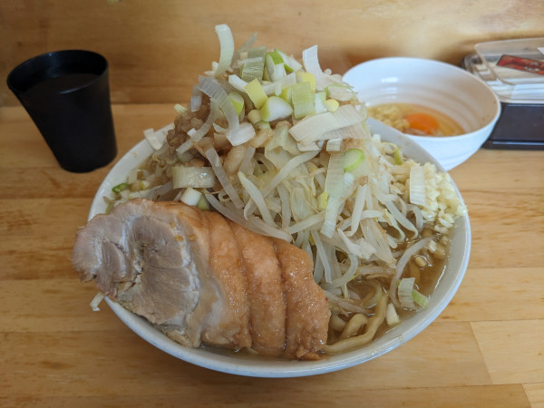 「ラーメン並＋コッコマン　1250円」@ハイマウントMの写真