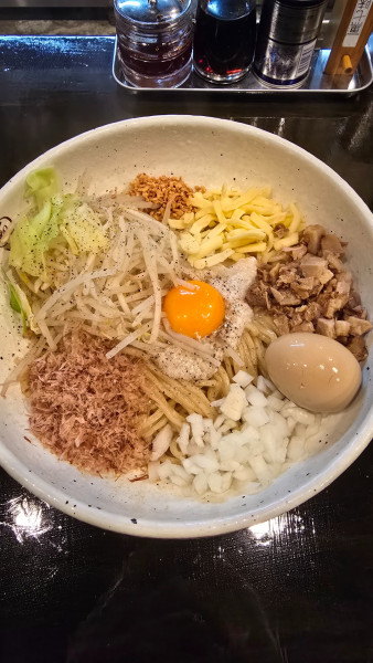 「まぜ豚そば　1050円」@まるぶし とんやの写真