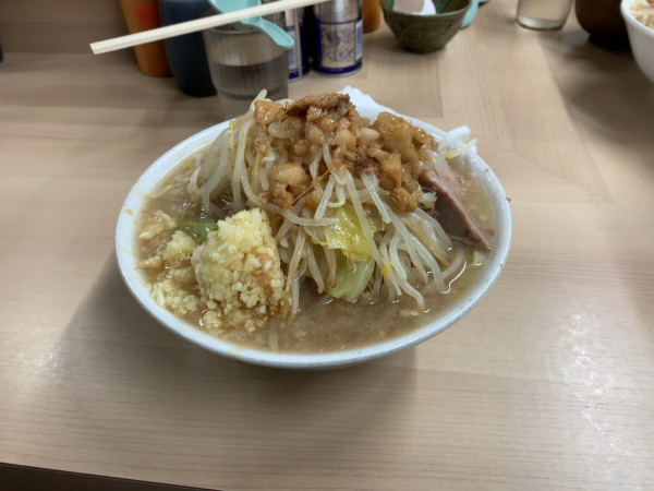「ラーメン（豚2枚）」@ラーメン荘 歴史を刻め 世田谷店の写真