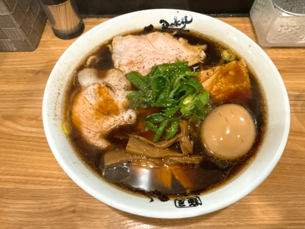 「中華そば(大)、味付煮卵」@麺屋 丈六の写真