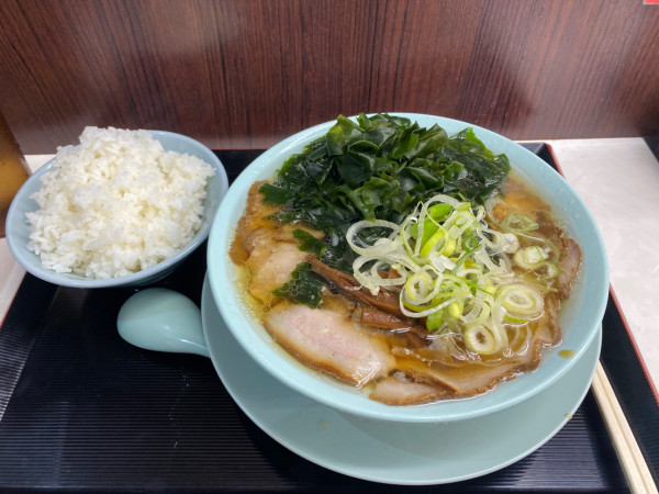 「わかめ中華そば」@新橋ニューともちんラーメン 神保町店の写真