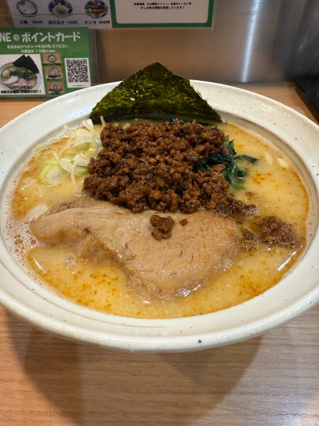 「胡麻が香るチーズ入り坦々麺」@旋の写真