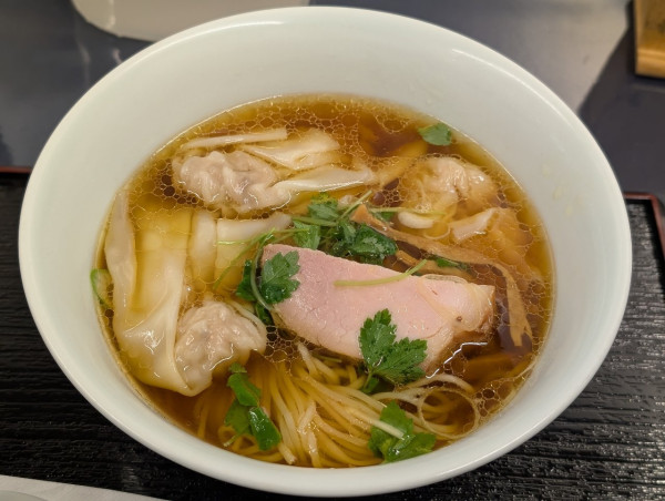 「特上醤油らぁ麺」@Ramen FeeLの写真