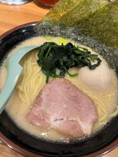 「塩味玉ラーメン」@横浜家系ラーメン 中野家 東長崎店の写真