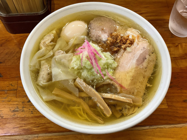 「塩まるとくらーめん」@支那そば 福々亭の写真