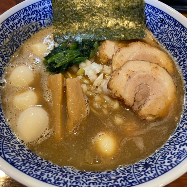 「IEKぽいの好き 880円 うずら 120円 麺少なめ-50円」@麺＆cafe Coi.Coi.の写真