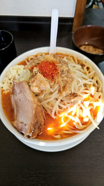 「【限定】辛いラーメン 中盛り 1,000円」@ラーメンたかしの写真
