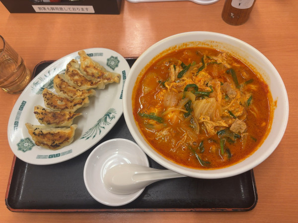 「チゲ味噌ラーメン＋餃子」@日高屋 祖師ヶ谷大蔵店の写真