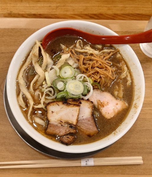 「喜多方らーめん煮干し（1,200円）」@麺や 七彩 八丁堀店の写真