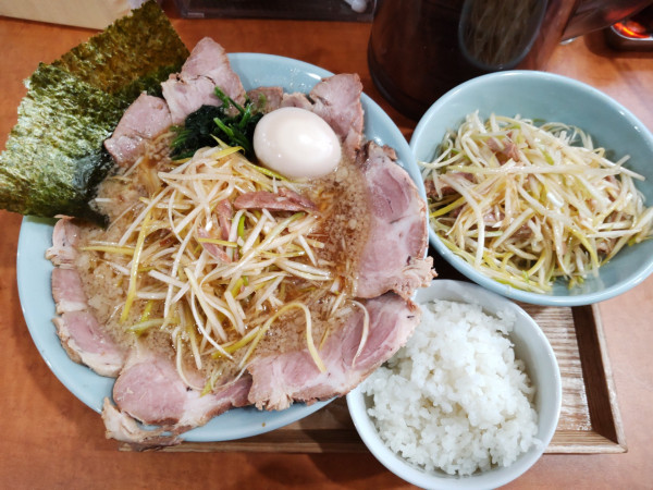 「ネギチャーシューメン＋ネギ､味玉」@ラーメンショップ大門 福大亭の写真