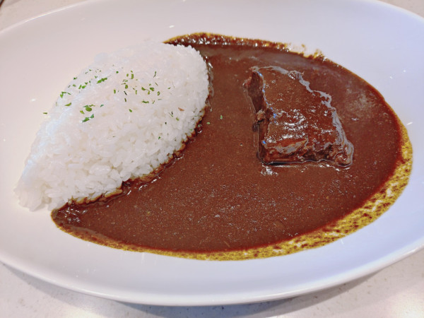 「贅沢ビーフカレー（beef 100g）　１７４９円」@咖喱屋ボングー NEWoMan新宿店の写真