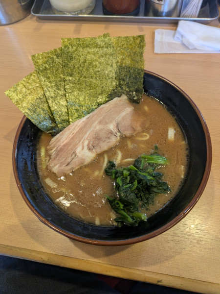 「ラーメン（並）1000円」@横浜家系らーめん 武道家 賢斗の写真