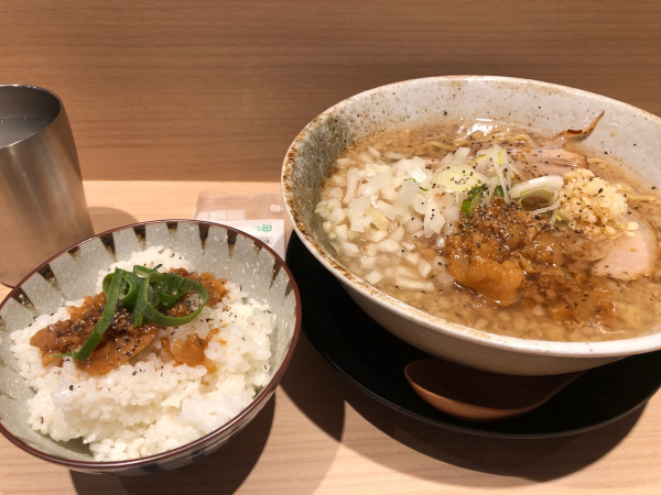 「ラーメン＋背脂ライス」@セアブラーメン 東中八の写真