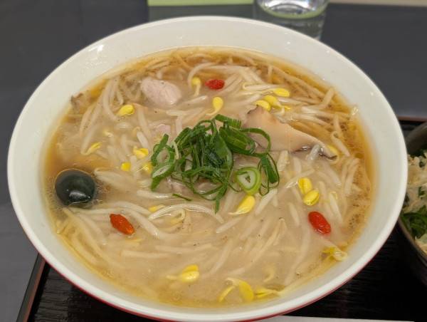 「サンマーメン」@支那そばや 本店の写真