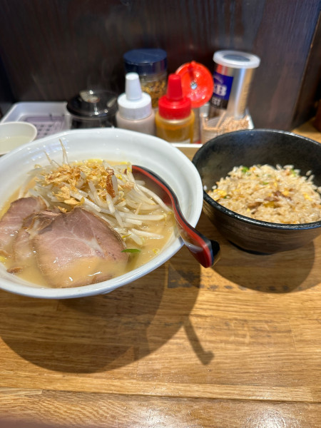 「味噌ラーメン 半チャーハン」@花木流味噌 成増総本店の写真