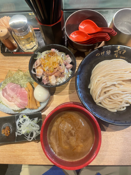 「特製つけ麺並盛　気まぐれ丼」@つけ麺 和の写真