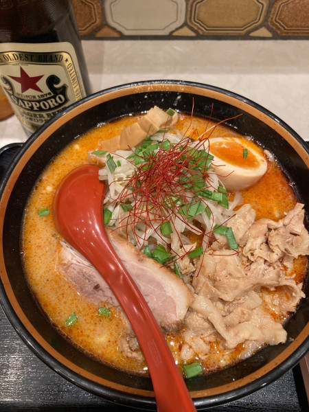 「特製辛味噌ラーメン」@味噌麺処 花道庵 東京ラーメンストリート店の写真