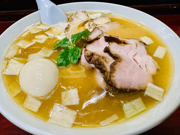 「特製こく塩【1130円】」@鶏こく中華 すず喜の写真