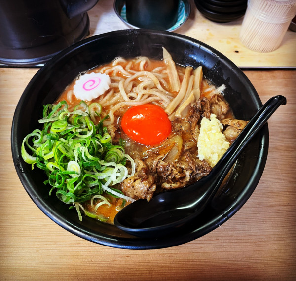 「旨辛肉玉そば並(ニンニク中・ライス中)」@肉玉そば おとど 仙台国分町店の写真