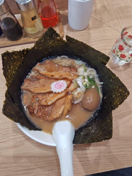 「チャーシューメン+煮卵+のり メンマ抜き」@花の季 ねぎ坊主の写真