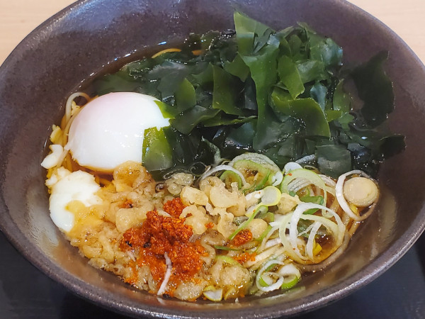 「朝そば・温玉・わかめ変更・温」@ゆで太郎 川崎砂子店の写真