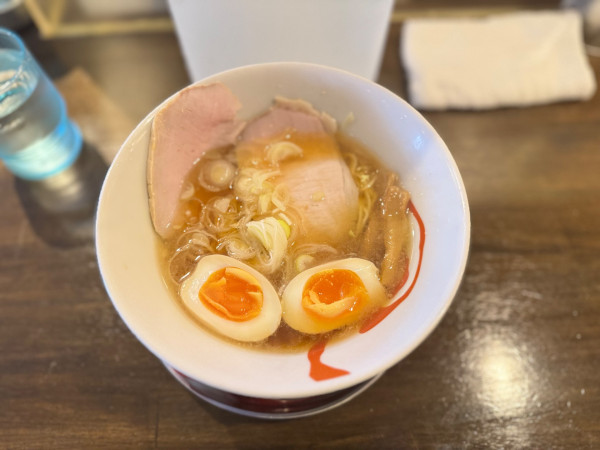 「極上醤油ラーメン 1000円」@麺創房 たくみやの写真