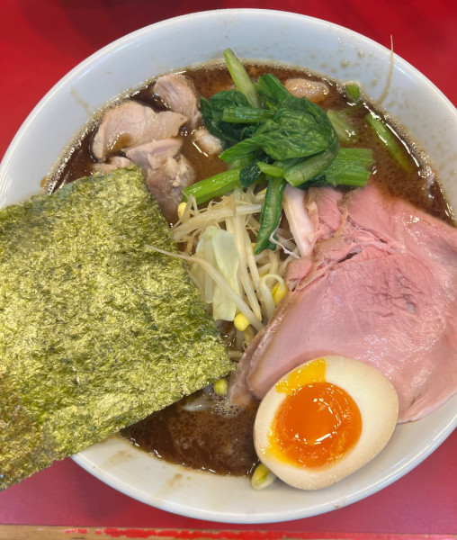 「【限定】黒味噌豚骨ラーメン1200円」@らーめん 谷瀬家 新橋店の写真