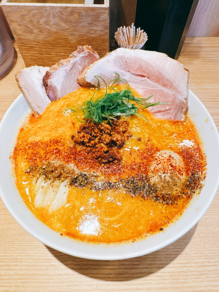 「特製担々麺」@中村麺三郎商店の写真