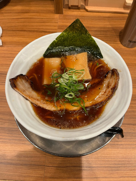 「しょうが醤油らーめん」@ラーメンいっとうや CoCoLo新潟店の写真