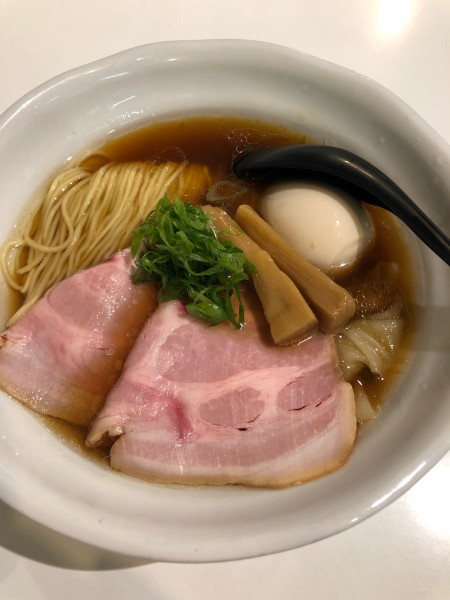 「特製醤油ラーメン」@麺笑の写真