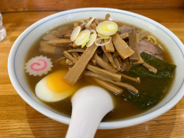 「らーめん（並）+チャーシュー、メンマ」@らーめん サニーの写真