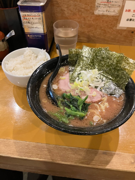 「ラーメン」@横浜家系ラーメン 麺家福増の写真