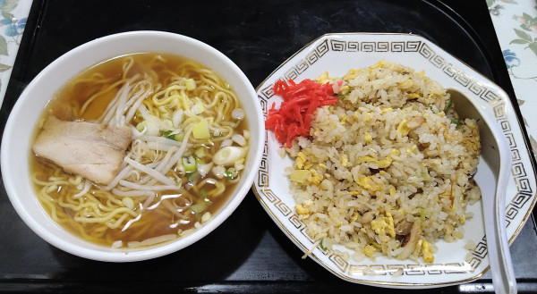 「ラーメン+チャーハン 600円」@えん楽の写真