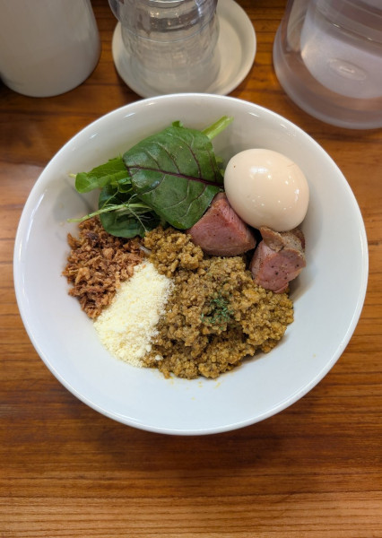 「キーマ咖喱まぜそば+辛さ増し」@アメノオトの写真