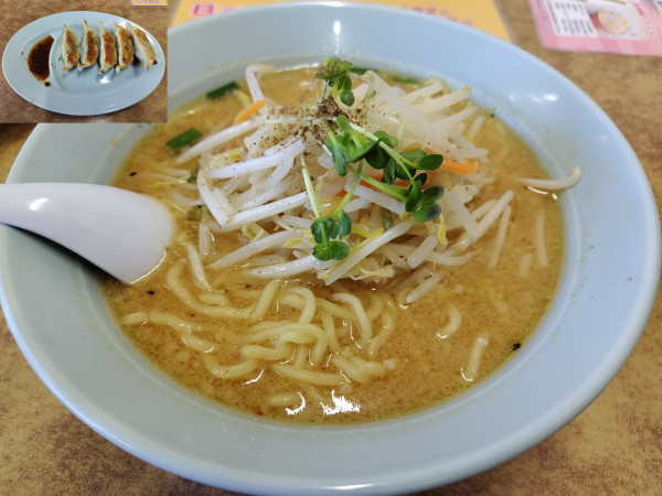 「みそラーメン　＋餃子：サービス券」@くるまやラーメン 諏訪店の写真