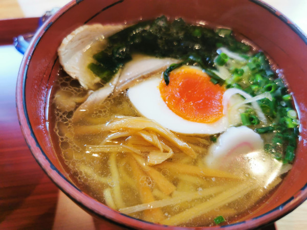 「川俣シャモラーメン」@あじせん 楓亭の写真