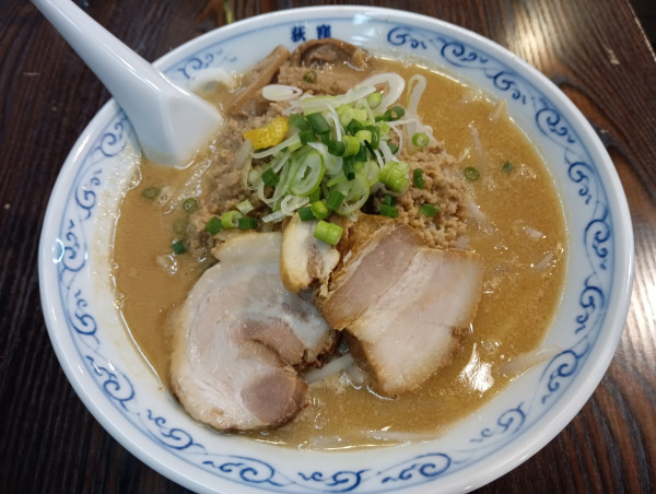「【限定】濃厚味噌󠄀ラーメン・麺少なめ(¥1,100)」@二葉 上荻店の写真