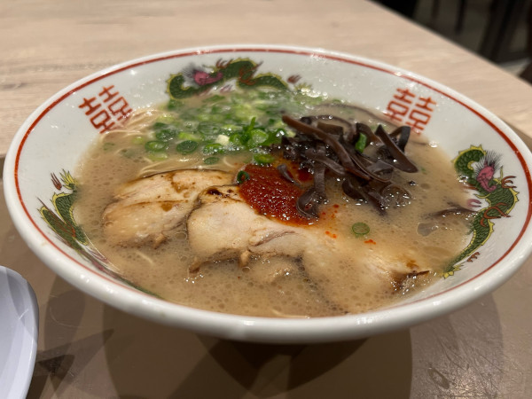 「旨辛ラーメン」@博多だるまJAPAN イオンモール幕張新都心店の写真