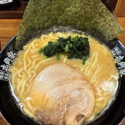 家系ラーメン醤油並